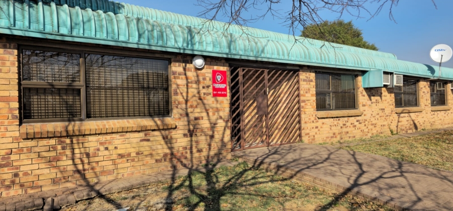 Commercial Property for Sale in Oos Einde Free State